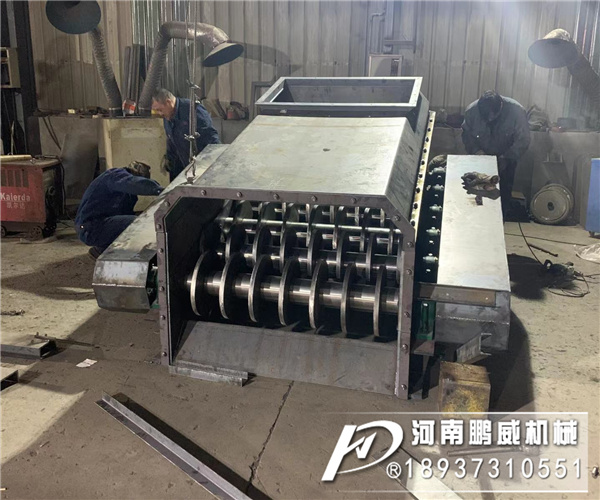 河卵石滾軸篩分機