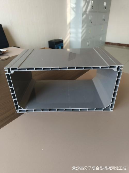 槽式桥架图片,（槽式桥架图片大全）