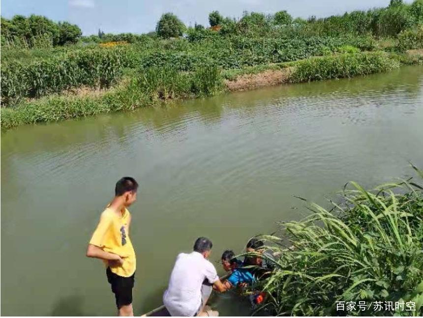 新澳门彩出号综合走势图和2初中生救落水儿童与初中生救落水老人