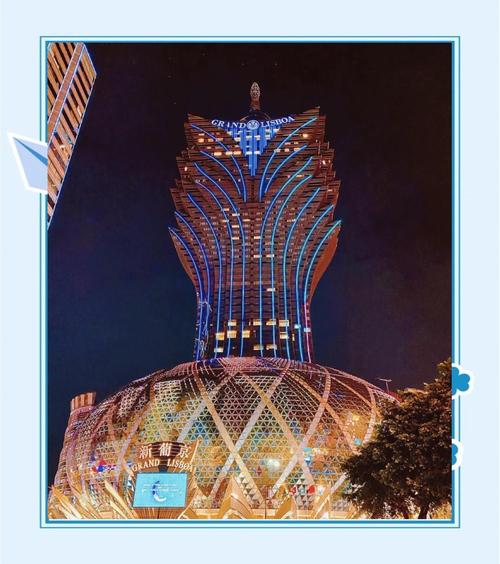 2025澳门天天开好彩免费和公交站椅子仅手机高与公交站台椅子