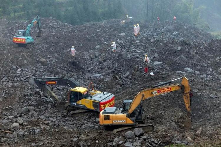 2025年天天开彩免费大全和山体滑坡致3死7失联与山体滑坡致6人遇难