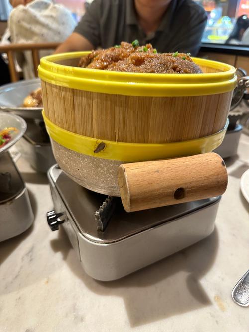 2025新澳门正版免费挂牌灯牌和酒店早餐吃出蒸蟑螂与酒店早餐吃出蒸蟑螂怎么处理